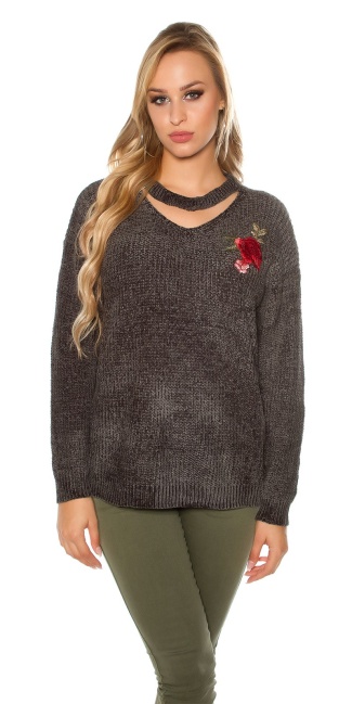 Trendy knit sweater with floral embroidery Khaki